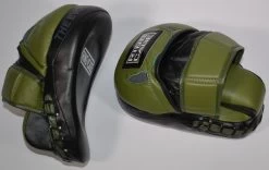 Ultima Leather Punch Mitts -Boxing Shop DSC 2292 33746.1500781006.1280.1280