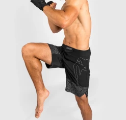 VENUM FIGHTSHORTS REFLECTIVE LIGHT 4.0 VENUM - BLACK/BLACK -Boxing Shop s335907598948138341 p1646 i3 w1058