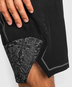 VENUM FIGHTSHORTS REFLECTIVE LIGHT 4.0 VENUM - BLACK/BLACK -Boxing Shop s335907598948138341 p1646 i5 w1054