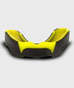 VENUM PREDATOR MOUTHGUARD -Boxing Shop s335907598948138341 p355 i24 w660