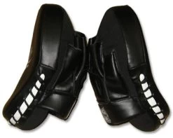 R2C Curved Punch Mitts -Boxing Shop sides 25191.1379038853.1280.1280